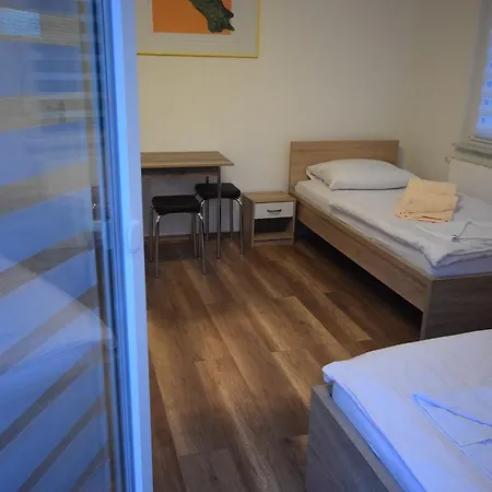 Ab Objekt 67-70 Apartman